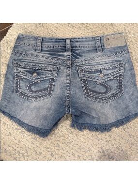 Silver Jeans Brand Suki Light Wash Denim Cutoff jeans Shorts - Blue